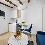 Appartement In Near Center Waterfront