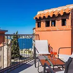 Appartement In Near Center Waterfront