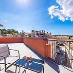In Near Center Waterfront Appartement