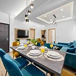In Near Center Waterfront Appartement *