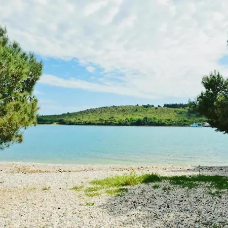 Lejlighed In Near Center Waterfront Pula