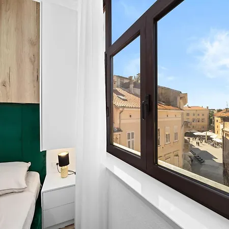 In Near Center Waterfront Lejlighed *