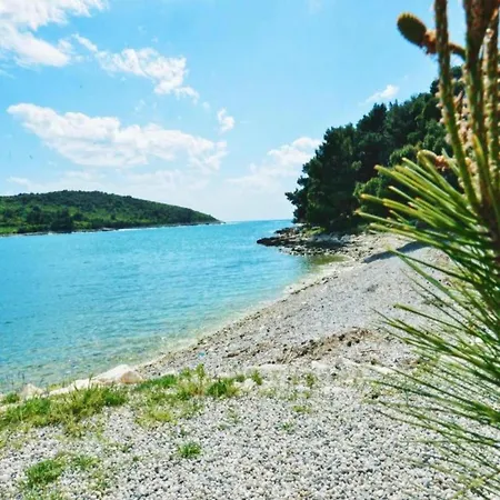 Apartamento In Near Center Waterfront
