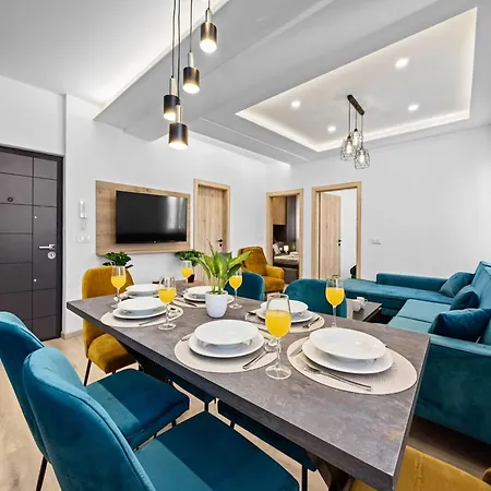 In Near Center Waterfront Apartamento *