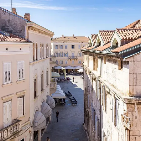 In Near Center Waterfront Διαμέρισμα