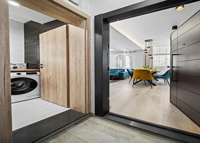 Διαμέρισμα In Near Center Waterfront Πούλα